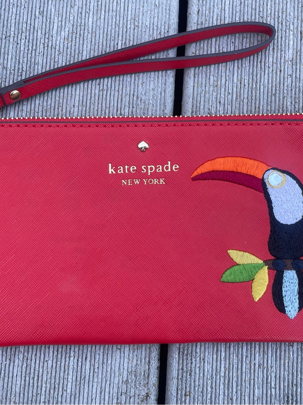 Rare Kate Spade RED colorful Toucan bird wristlet Clutch NWOT
